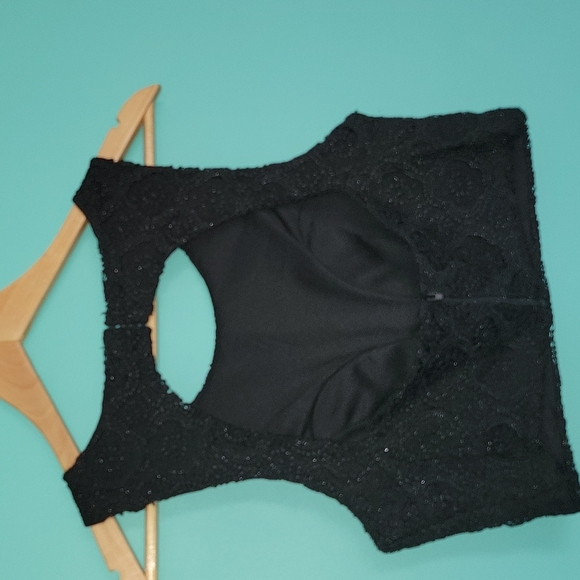 Sequin Hearts Open Back Knit Top - Picture 4 of 7